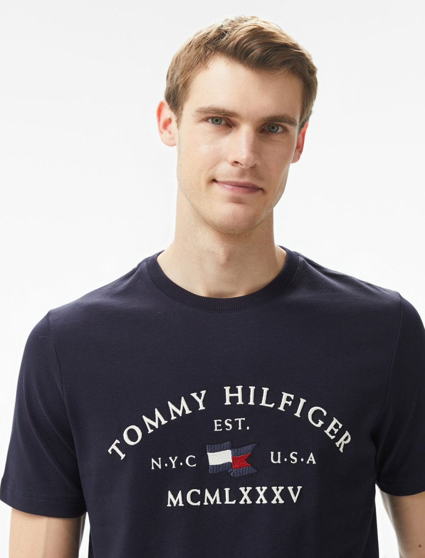 Tommy Hilfiger Nautical Arch Erkek Mavi T-Shirt Tommy Hilfiger Nautical Arch Erkek Mavi T-Shirt