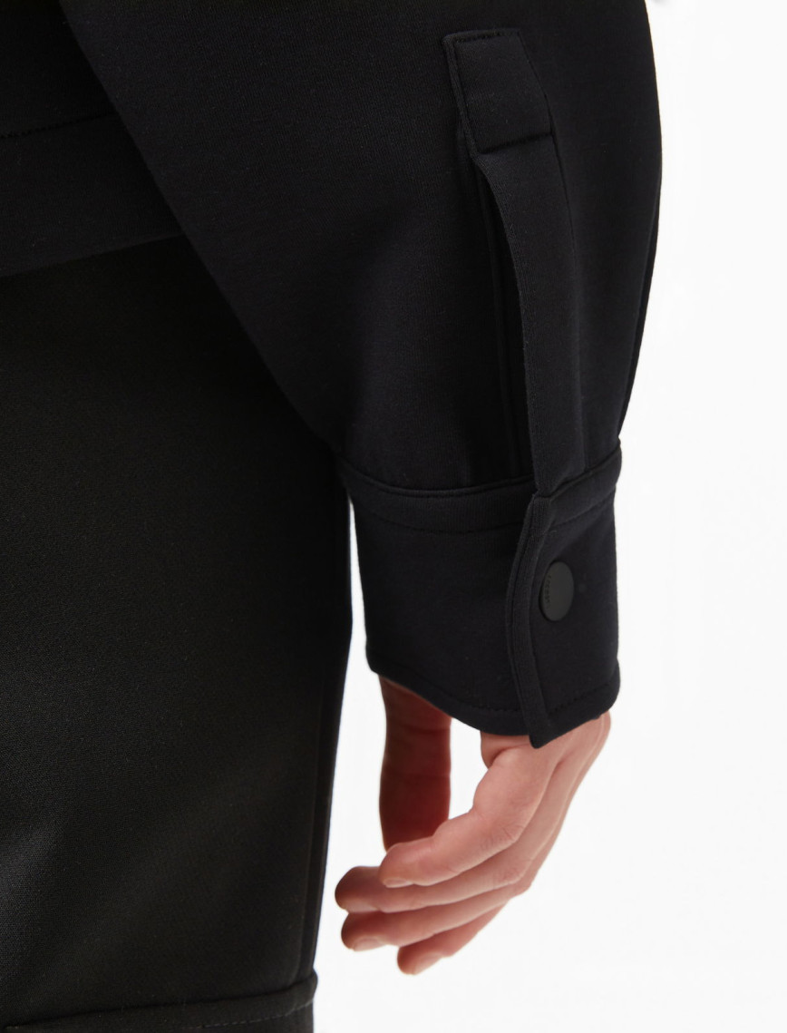 Lacoste Kadın Relaxed Fit Kapüşonlu Beyaz Ceket Lacoste Kadın Relaxed Fit Kapüşonlu Beyaz Ceket