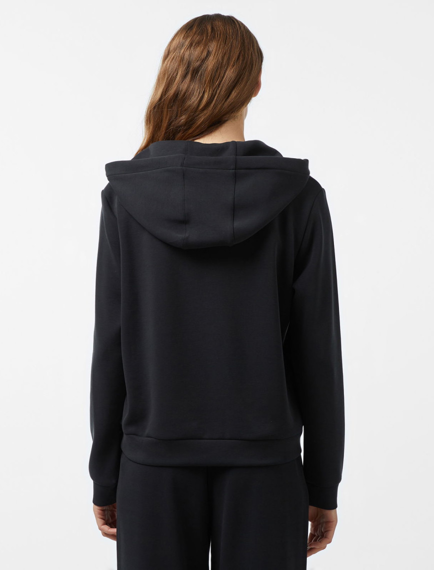 Nautica Kadın Siyah Regular Fit Sweatshirt Nautica Kadın Siyah Regular Fit Sweatshirt