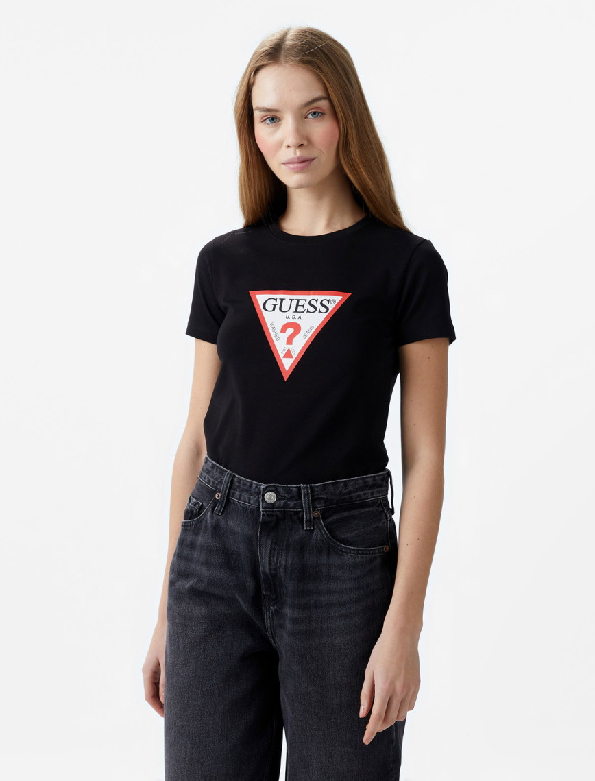 Guess Cnim Iconic Mid Organicetch 180 Kadın Siyah T-Shirt Guess Cnim Iconic Mid Organicetch 180 Kadın Siyah T-Shirt