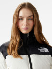 The North Face Nuptse Kadın Beyaz Ceket The North Face Nuptse Kadın Beyaz Ceket