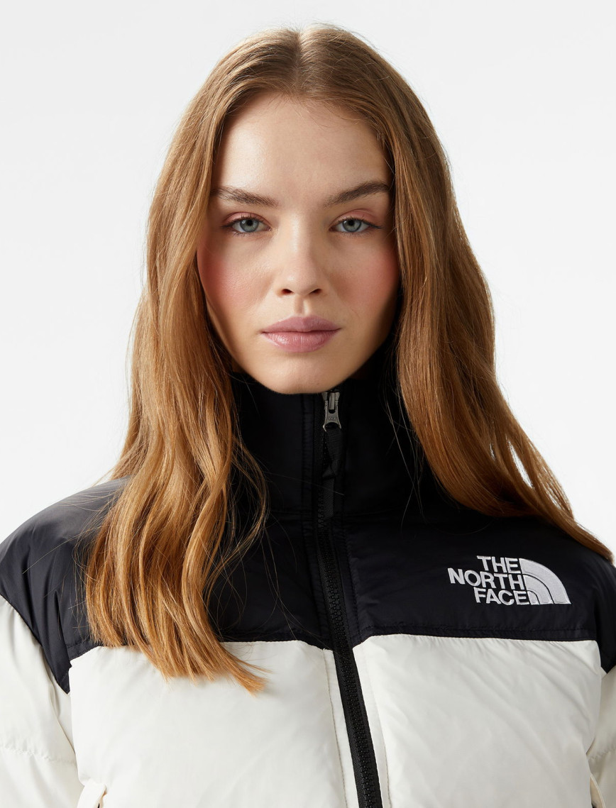 The North Face Nuptse Kadın Beyaz Ceket The North Face Nuptse Kadın Beyaz Ceket