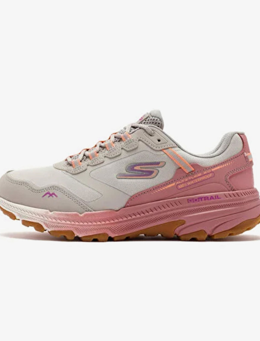 Skechers Go Run Trail Altitude 2.0 Kadın Krem Spor Ayakkabı Skechers Go Run Trail Altitude 2.0 Kadın Krem Spor Ayakkabı