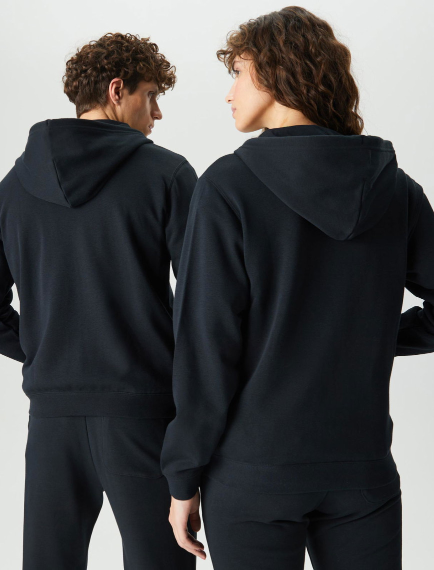 Converse Go-To Embroidered Star Chevron Unisex Siyah Kapüşonlu Eşofman Üstü Converse Go-To Embroidered Star Chevron Unisex Siyah Kapüşonlu Eşofman Üstü