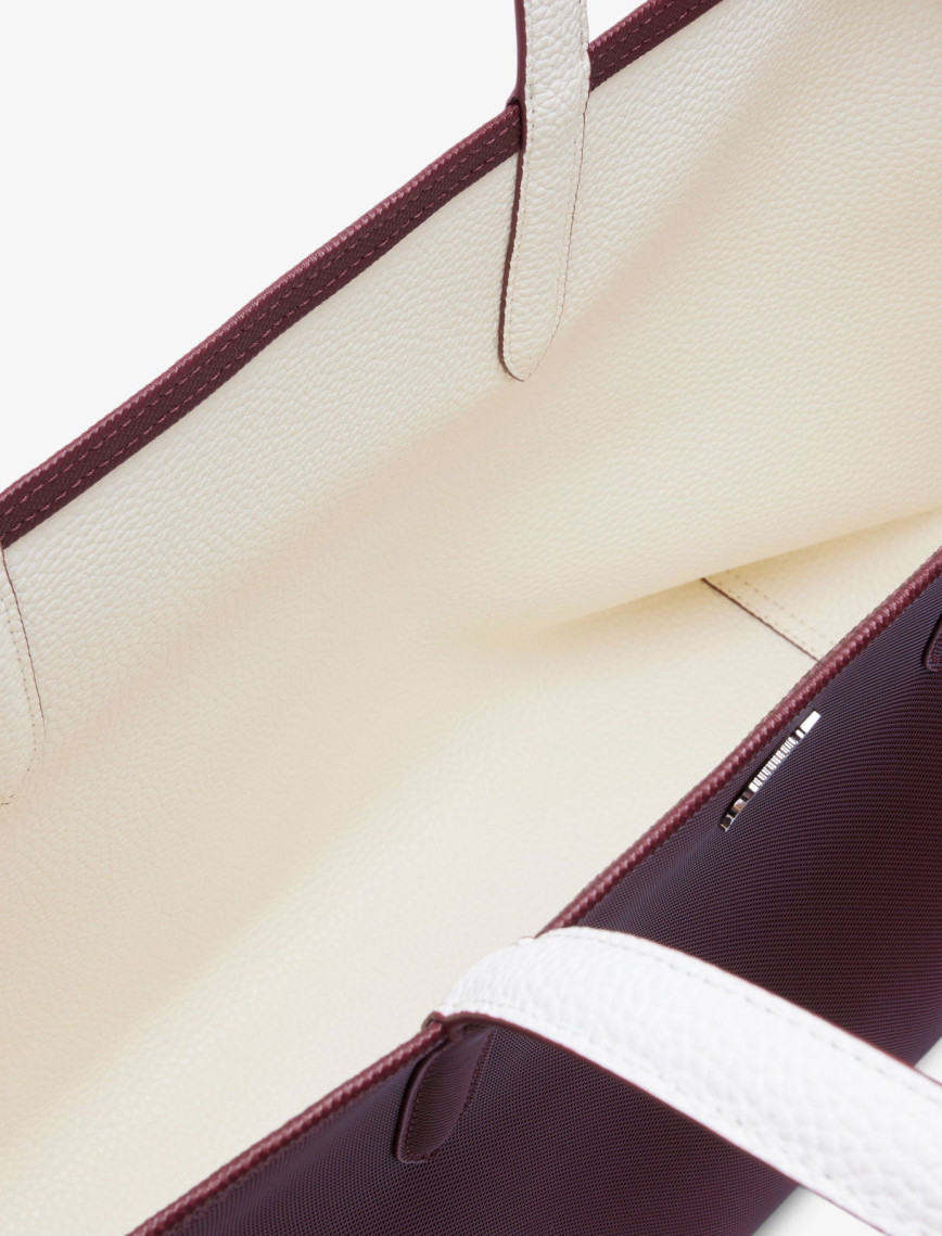 Lacoste Anna Kadın Çift Taraflı Bordo Omuz Çantası Lacoste Anna Kadın Çift Taraflı Bordo Omuz Çantası