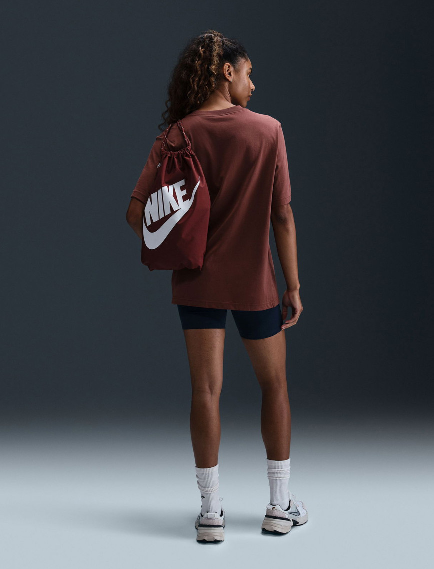 Nike Sportswear Kadın Kahverengi T-Shirt Nike Sportswear Kadın Kahverengi T-Shirt
