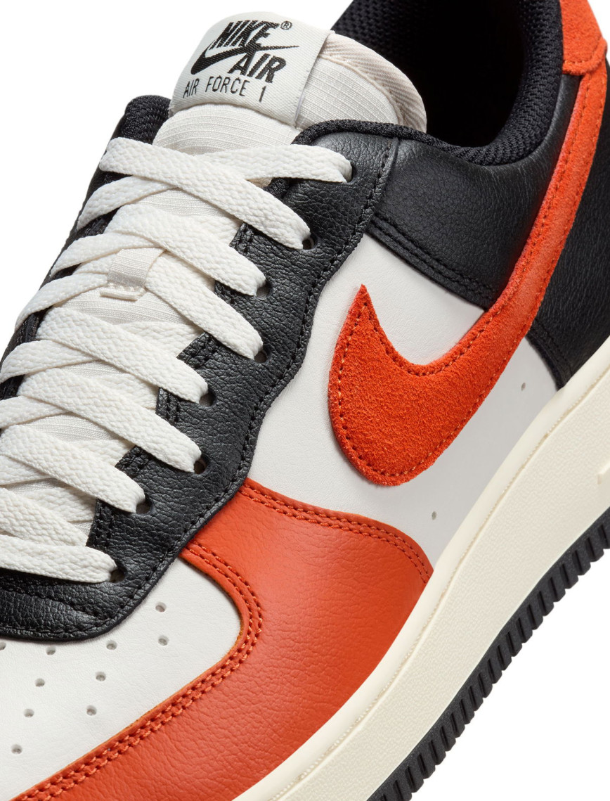 Nike Air Force 1 '07 LV8 Erkek Siyah Spor Ayakkabı Nike Air Force 1 '07 LV8 Erkek Siyah Spor Ayakkabı