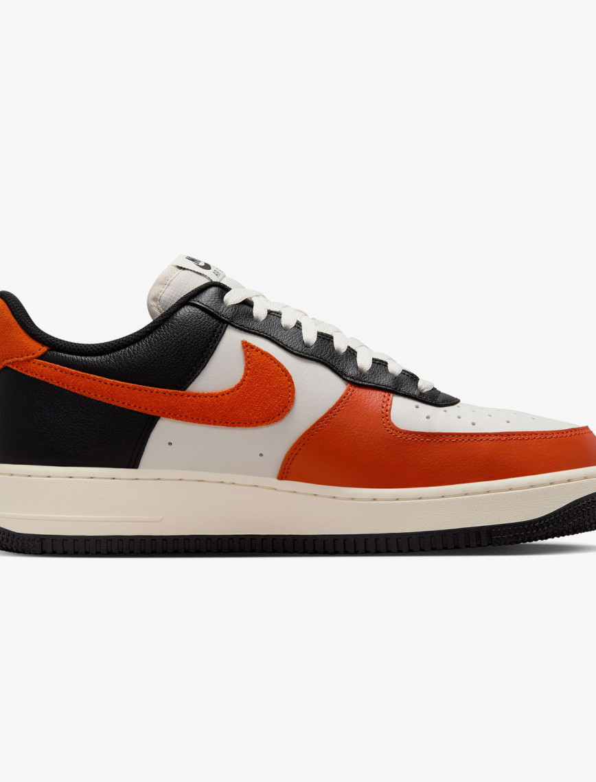 Nike Air Force 1 '07 LV8 Erkek Siyah Spor Ayakkabı Nike Air Force 1 '07 LV8 Erkek Siyah Spor Ayakkabı