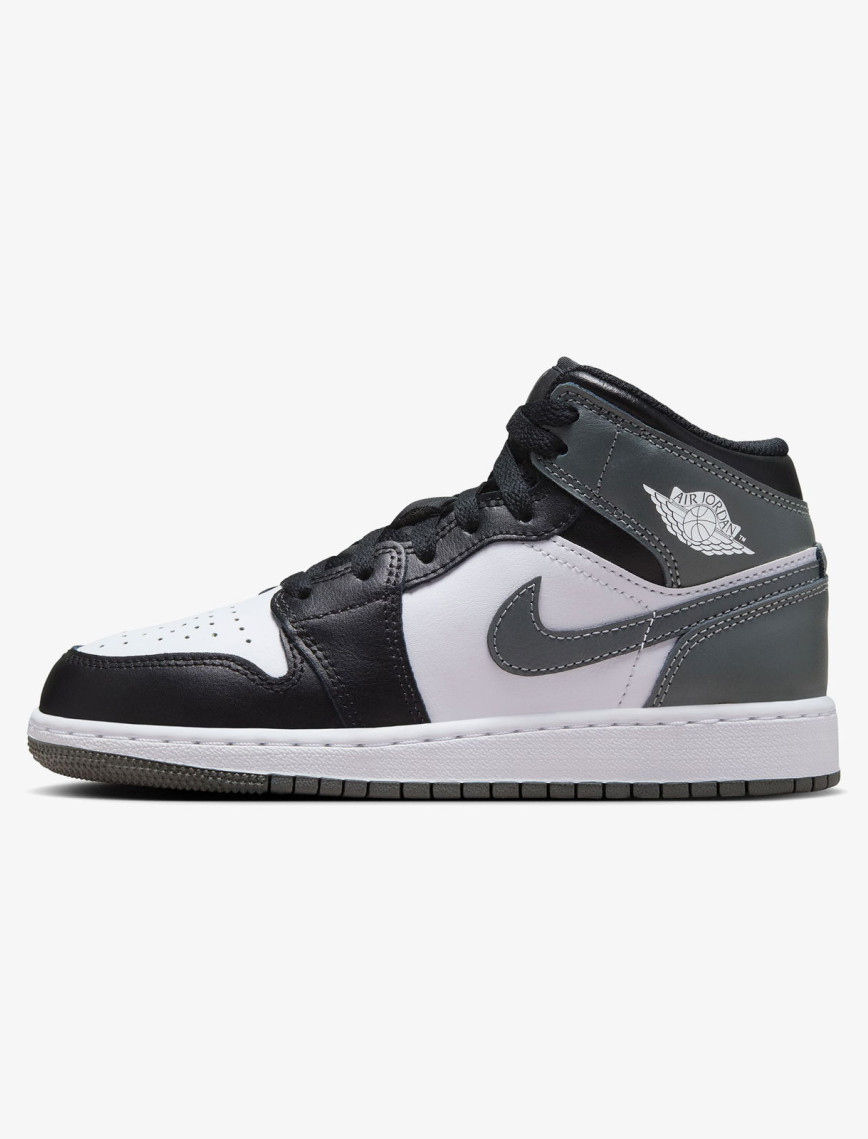 Jordan Air 1 Mid Genç Siyah Spor Ayakkabı Jordan Air 1 Mid Genç Siyah Spor Ayakkabı
