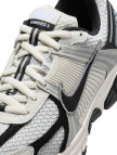 Nike Zoom Vomero 5 Kadın Gri Spor Ayakkabı Nike Zoom Vomero 5 Kadın Gri Spor Ayakkabı