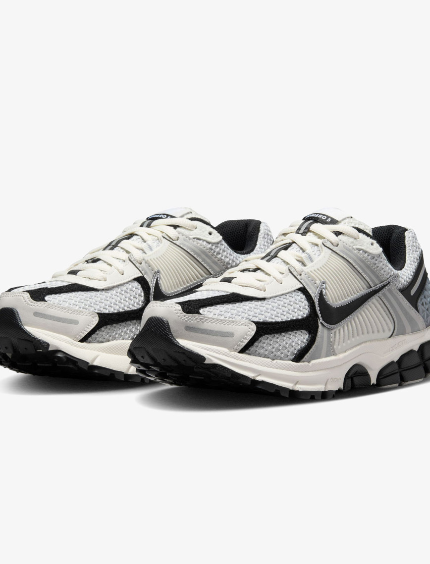 Nike Zoom Vomero 5 Kadın Gri Spor Ayakkabı Nike Zoom Vomero 5 Kadın Gri Spor Ayakkabı