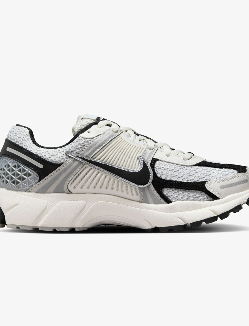 Nike Zoom Vomero 5 Kadın Gri Spor Ayakkabı Nike Zoom Vomero 5 Kadın Gri Spor Ayakkabı