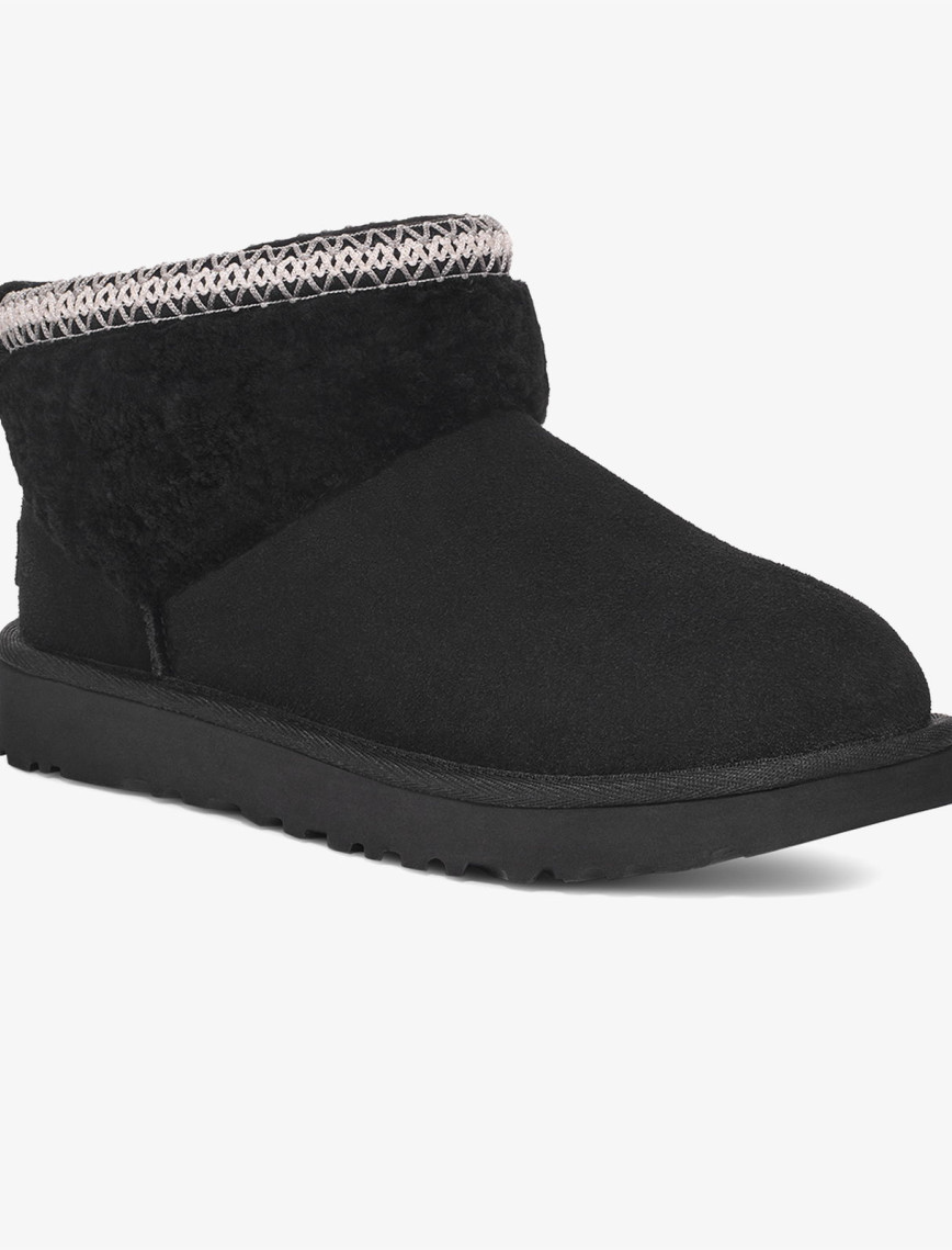 UGG Classic Ultra Mini Maxi Curly Kadın Siyah Bot UGG Classic Ultra Mini Maxi Curly Kadın Siyah Bot