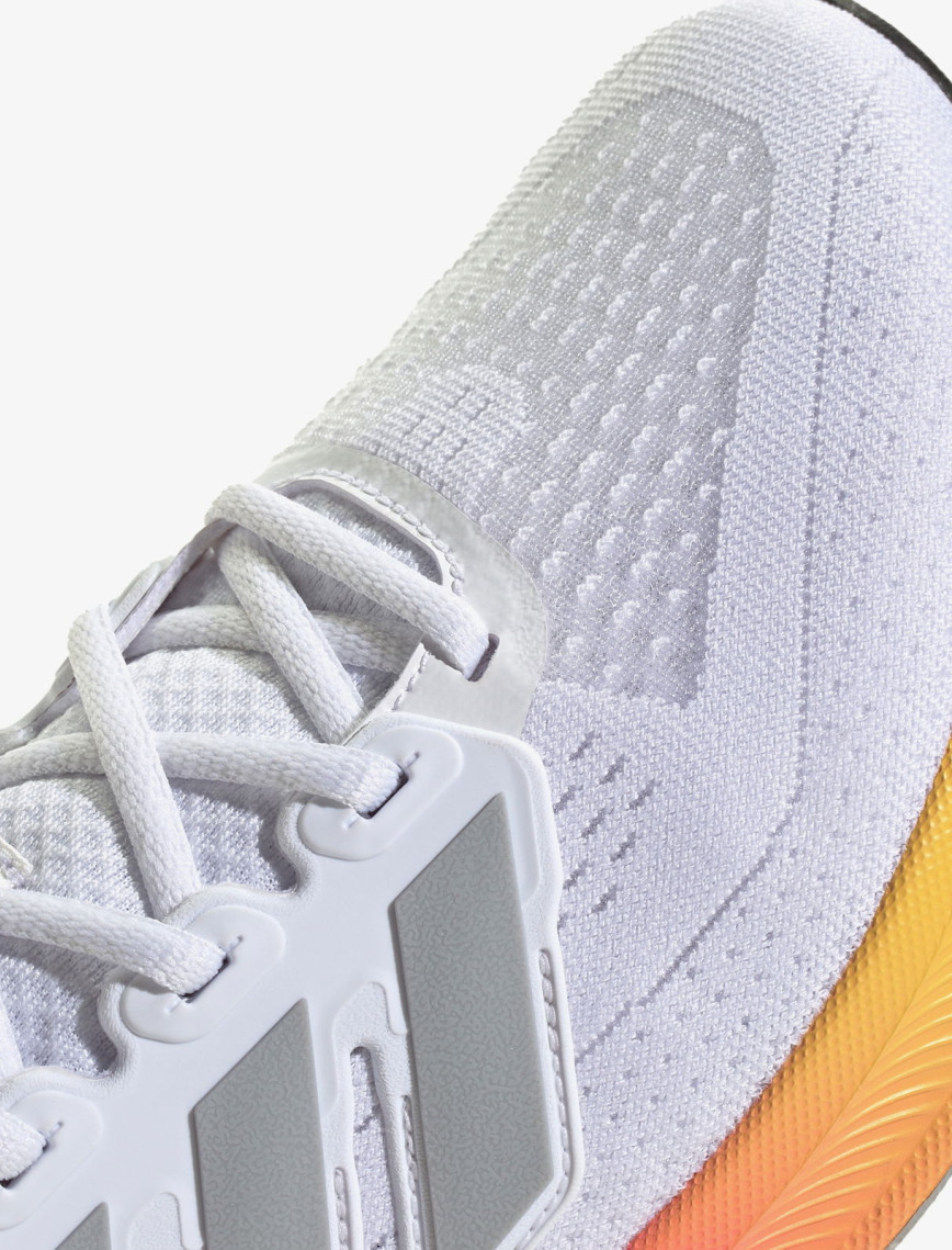 adidas Ultrabounce 5 Erkek Beyaz Koşu Ayakkabısı adidas Ultrabounce 5 Erkek Beyaz Koşu Ayakkabısı