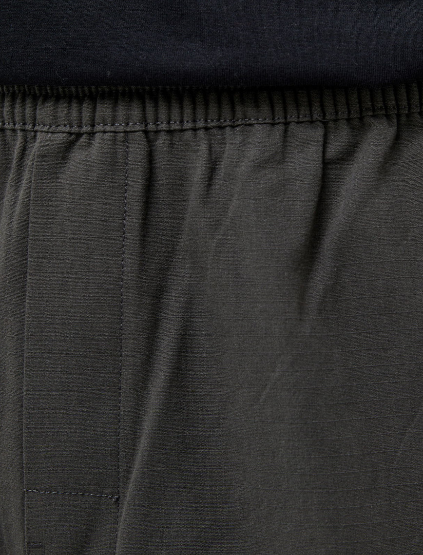 Huf Leisure Cargo Pant Erkek Siyah Pantolon Huf Leisure Cargo Pant Erkek Siyah Pantolon