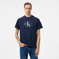 Calvin Klein Jeans Hero Monogram Erkek Lacivert T-Shirt Calvin Klein Jeans Hero Monogram Erkek Lacivert T-Shirt
