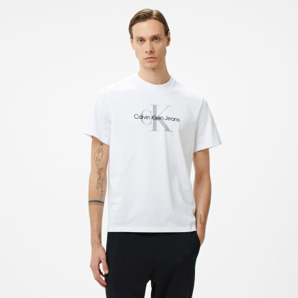 Calvin Klein Jeans Hero Monogram 20s Archıve Erkek Beyaz T-Shirt Calvin Klein Jeans Hero Monogram 20s Archıve Erkek Beyaz T-Shirt