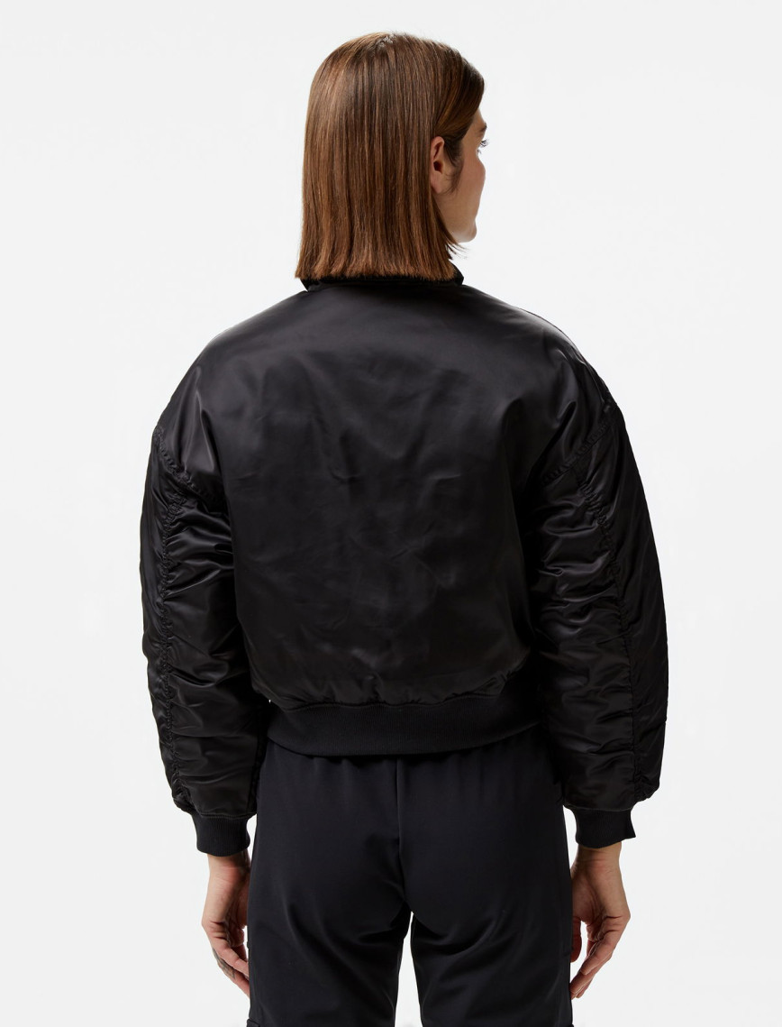 Puma Satin Bomber Kadın Siyah Ceket Puma Satin Bomber Kadın Siyah Ceket