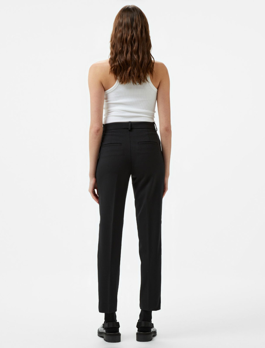 Calvin Klein Stretch Wool Slim Tapered Leg Kadın Siyah Pantolon Calvin Klein Stretch Wool Slim Tapered Leg Kadın Siyah Pantolon