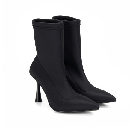 Kadın Siyah Topuklu Bot Kadın Siyah Topuklu Bot