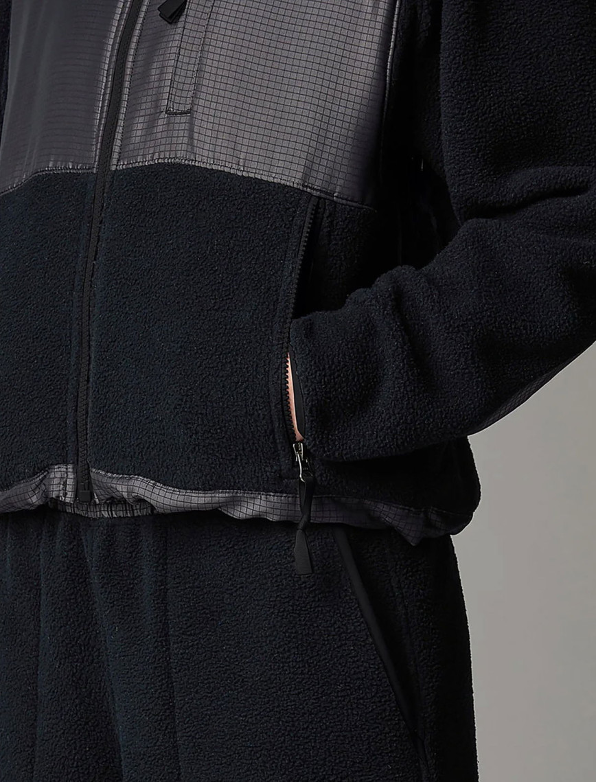 The North Face Retro Denali Kadın Siyah Ceket The North Face Retro Denali Kadın Siyah Ceket