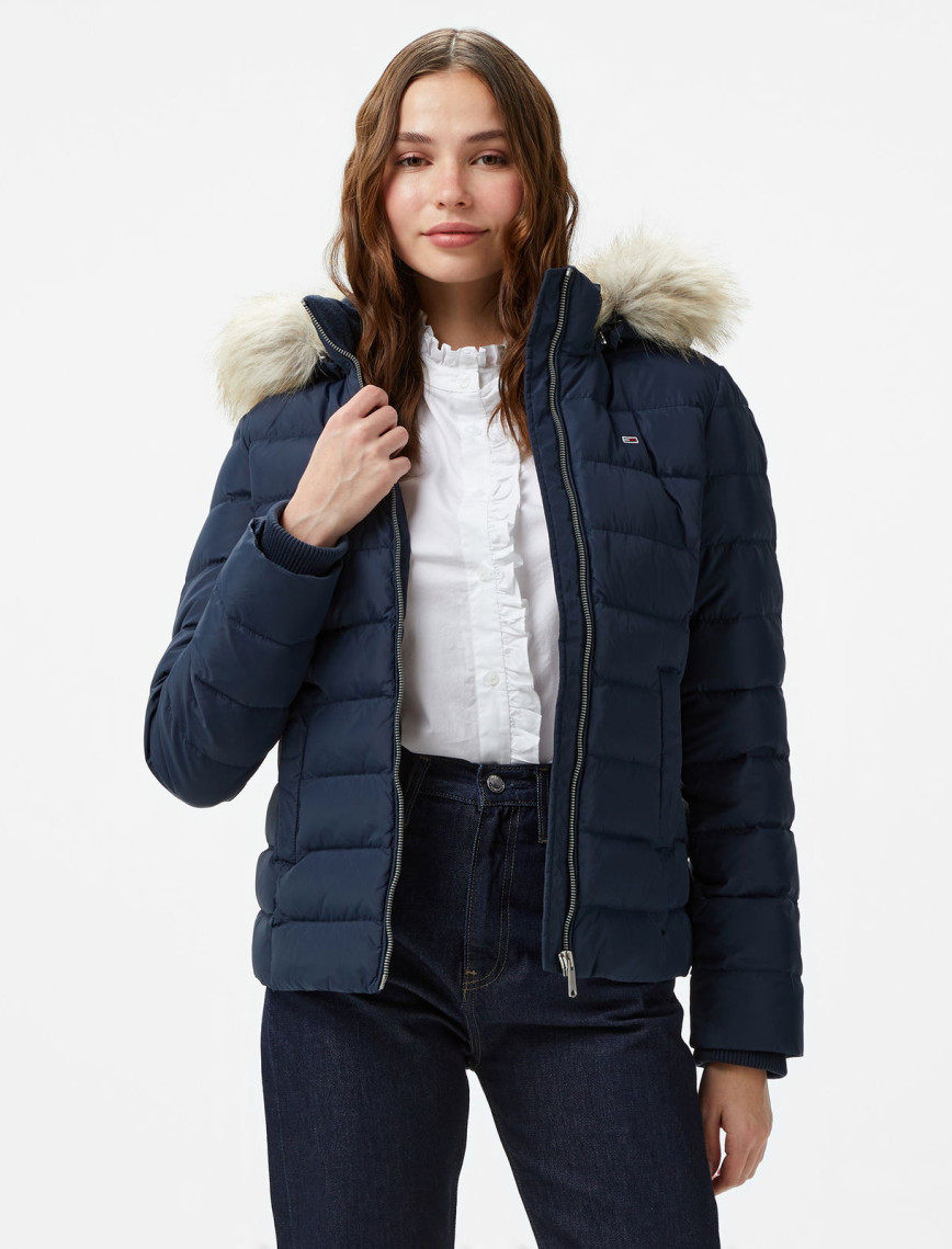Tommy Hilfiger Jeans Basıc Hooded Down Kadın Kırmızı Ceket Tommy Hilfiger Jeans Basıc Hooded Down Kadın Kırmızı Ceket
