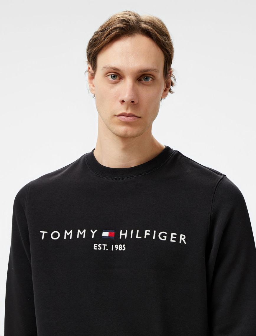 Tommy Hilfiger Tommy Logo Erkek Siyah Sweatshirt Tommy Hilfiger Tommy Logo Erkek Siyah Sweatshirt