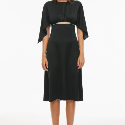 İlana Regular Fit Midi Boy Takma Kol Bisiklet Yaka Siyah Renk Elbise İlana Regular Fit Midi Boy Takma Kol Bisiklet Yaka Siyah Renk Elbise