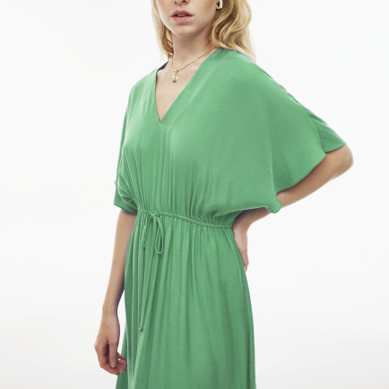 Caels Regular Fit Diz Altı Yarasa Kol V-Yaka Mint Renk Elbise Caels Regular Fit Diz Altı Yarasa Kol V-Yaka Mint Renk Elbise