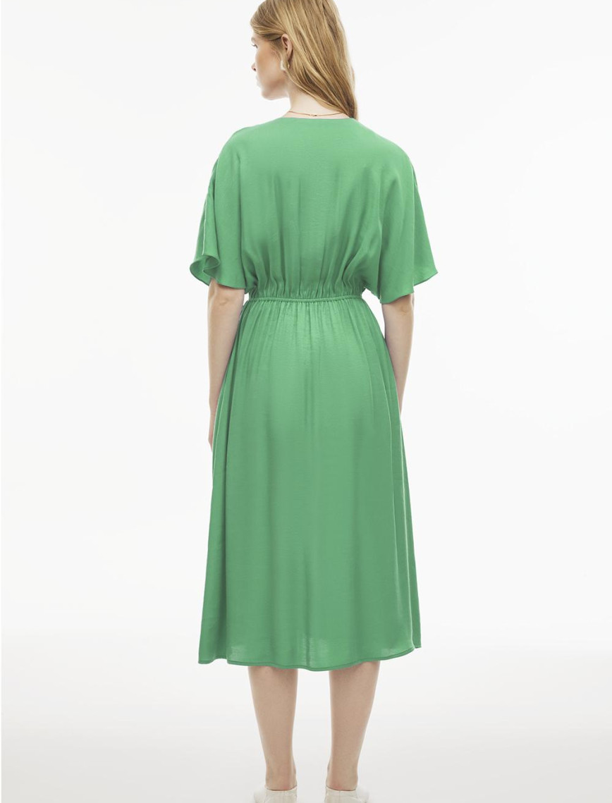 Caels Regular Fit Diz Altı Yarasa Kol V-Yaka Mint Renk Elbise Caels Regular Fit Diz Altı Yarasa Kol V-Yaka Mint Renk Elbise
