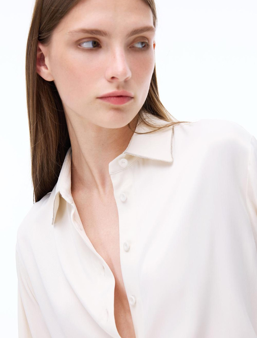 Safira Rahat Kalıp Düşük Kollu Gömlek Yaka Ekru Renk Kadın Gömlek Safira Rahat Kalıp Düşük Kollu Gömlek Yaka Ekru Renk Kadın Gömlek