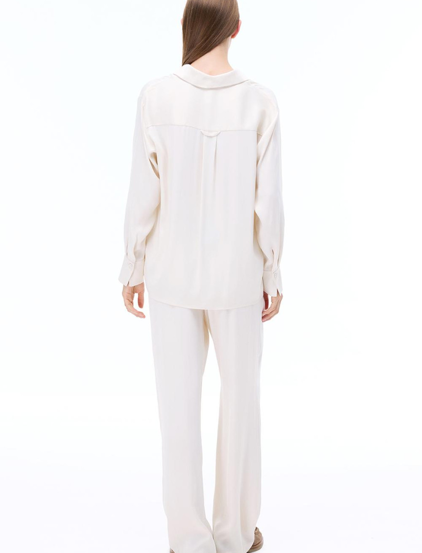 Safira Rahat Kalıp Düşük Kollu Gömlek Yaka Ekru Renk Kadın Gömlek Safira Rahat Kalıp Düşük Kollu Gömlek Yaka Ekru Renk Kadın Gömlek