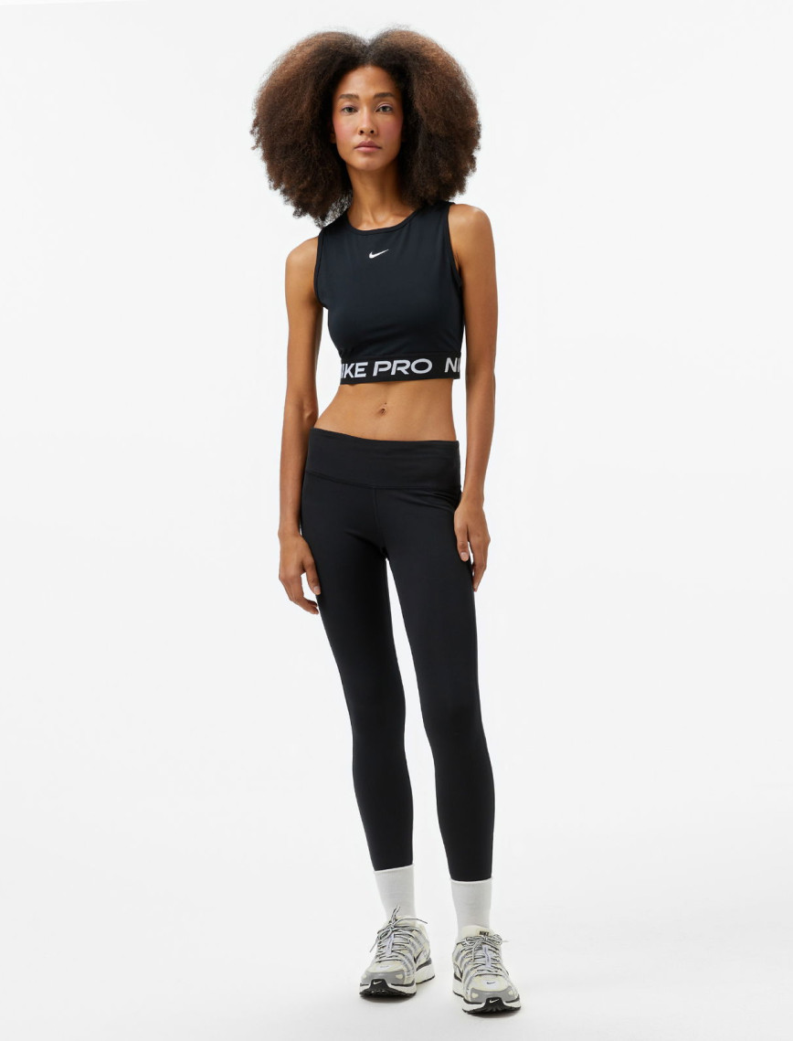 Nike Pro Dri-Fit Kadın Siyah Kolsuz T-Shirt Nike Pro Dri-Fit Kadın Siyah Kolsuz T-Shirt