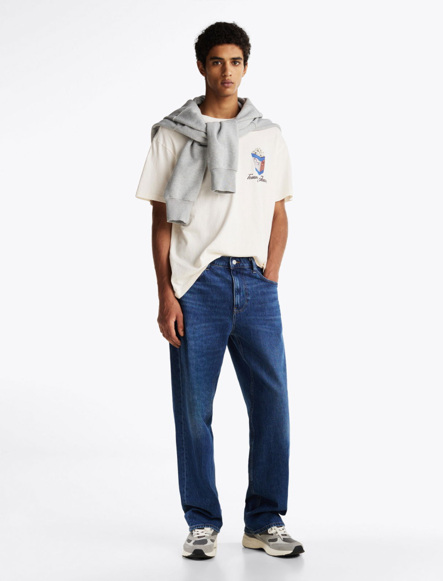 Tommy Jeans Badge Crew Erkek Beyaz T-Shirt Tommy Jeans Badge Crew Erkek Beyaz T-Shirt