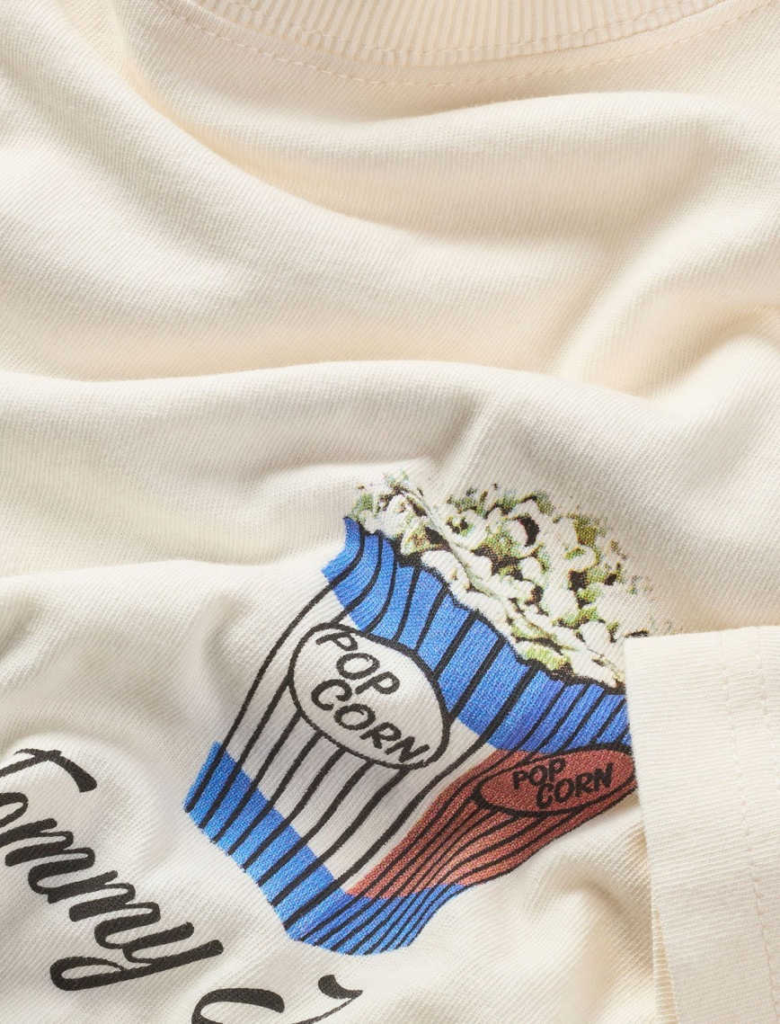 Tommy Jeans Badge Crew Erkek Beyaz T-Shirt Tommy Jeans Badge Crew Erkek Beyaz T-Shirt