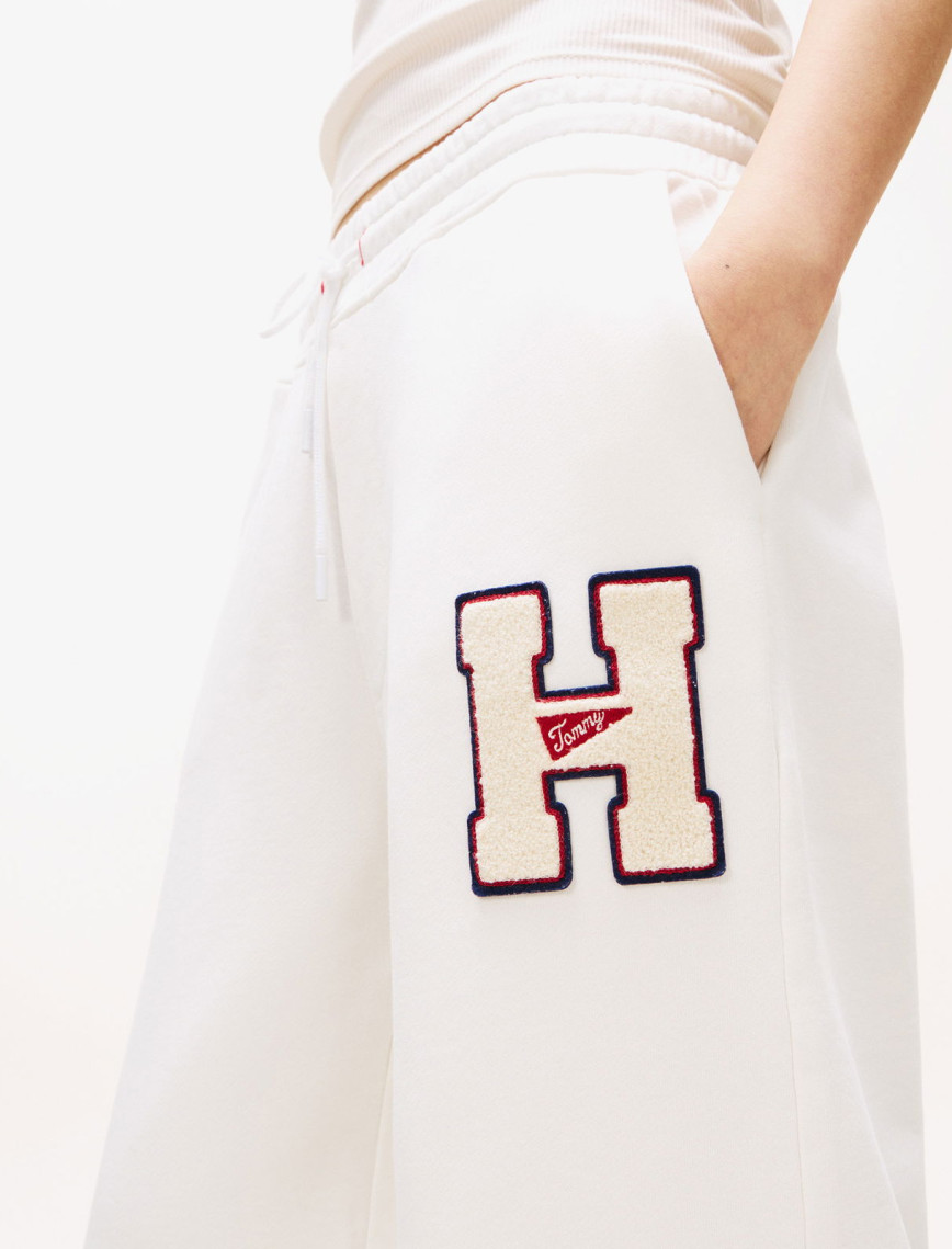 Tommy Hilfiger Tjw H Graphic Sweat Kadın Beyaz Eşofman Altı Tommy Hilfiger Tjw H Graphic Sweat Kadın Beyaz Eşofman Altı