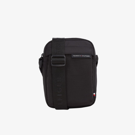 Tommy Hilfiger Element Repreve Mini Erkek Siyah El Çantası Tommy Hilfiger Element Repreve Mini Erkek Siyah El Çantası