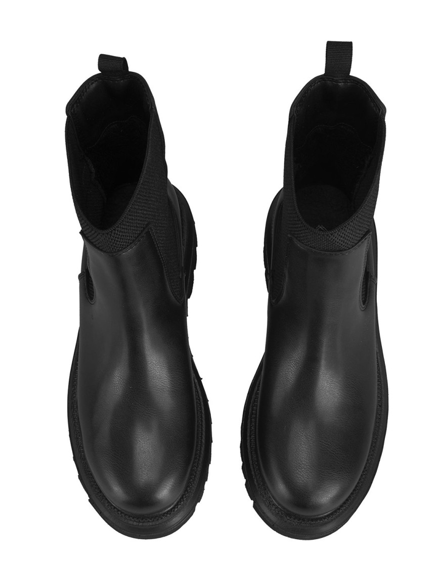 Kadın Siyah Bot Kadın Siyah Bot