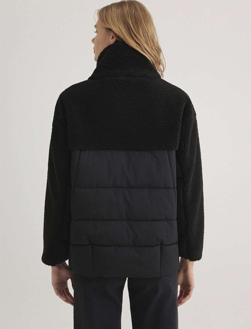 Mavi Sherpa Detaylı Siyah Ceket Loose Fit / Bol Rahat Kesim 1110476-900 Mavi Sherpa Detaylı Siyah Ceket Loose Fit / Bol Rahat Kesim 1110476-900