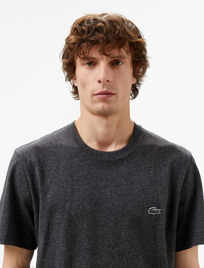 Lacoste Erkek Regular Fit Bisiklet Yaka Koyu Gri T-Shirt Lacoste Erkek Regular Fit Bisiklet Yaka Koyu Gri T-Shirt