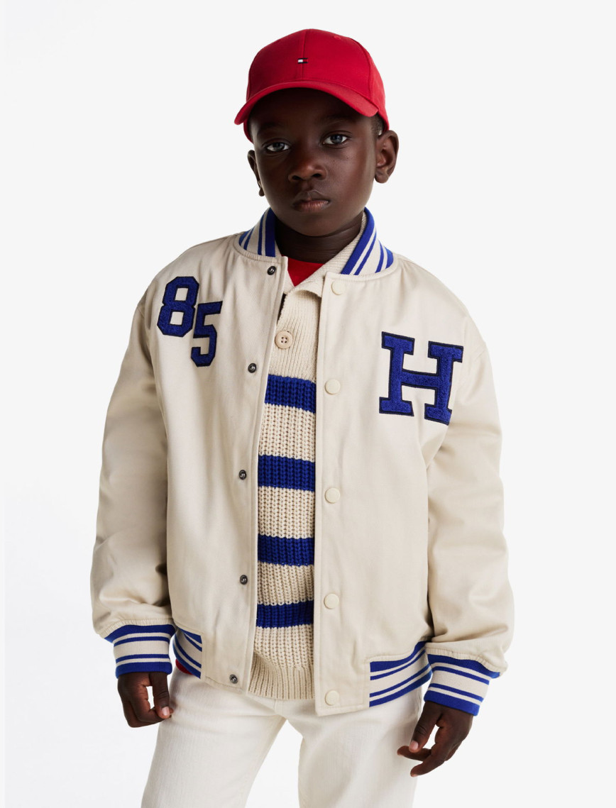 Tommy Hilfiger Twill Badge Varsity Çocuk Bej Ceket Tommy Hilfiger Twill Badge Varsity Çocuk Bej Ceket