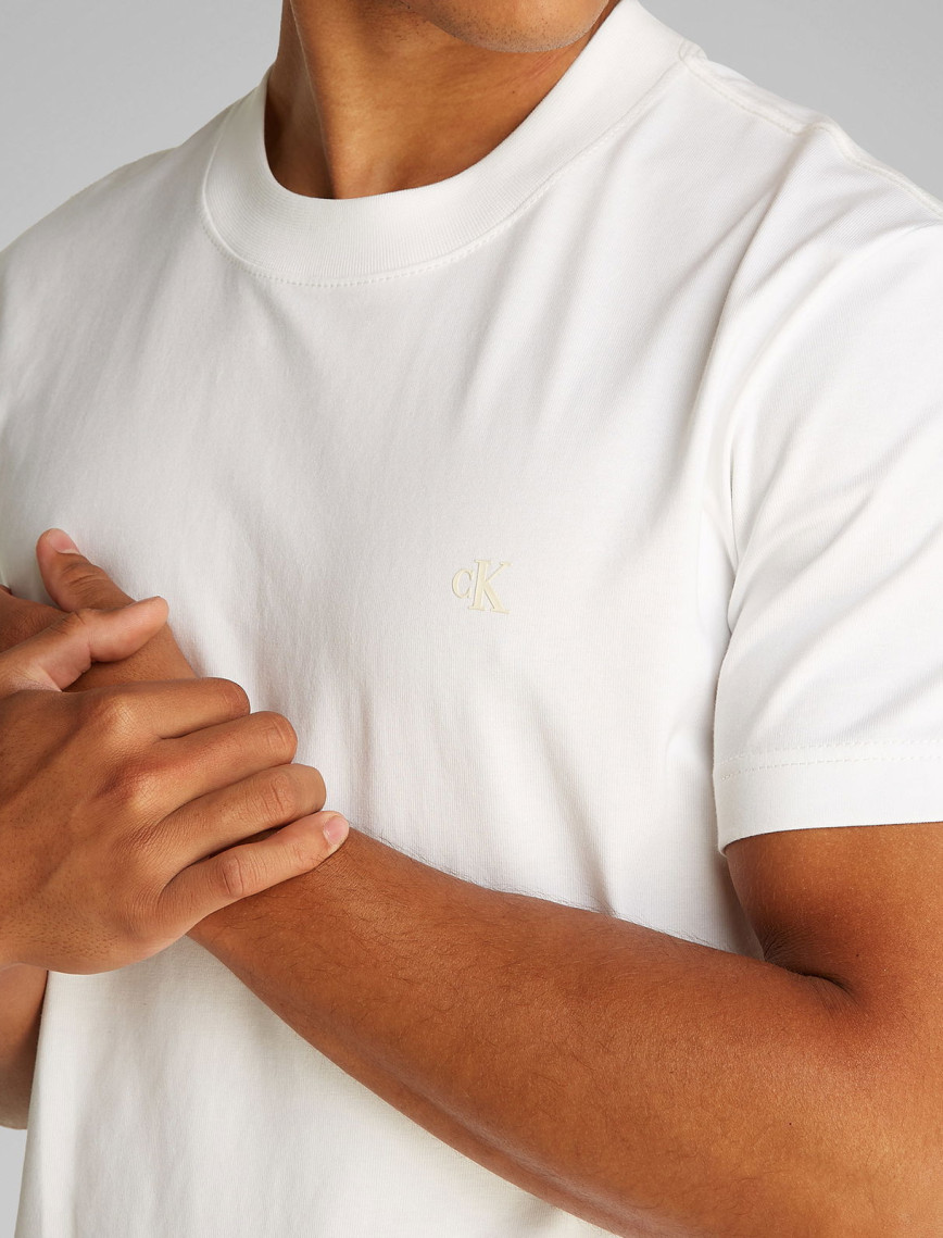 Calvin Klein Heavy Regular Erkek Beyaz T-Shirt Calvin Klein Heavy Regular Erkek Beyaz T-Shirt