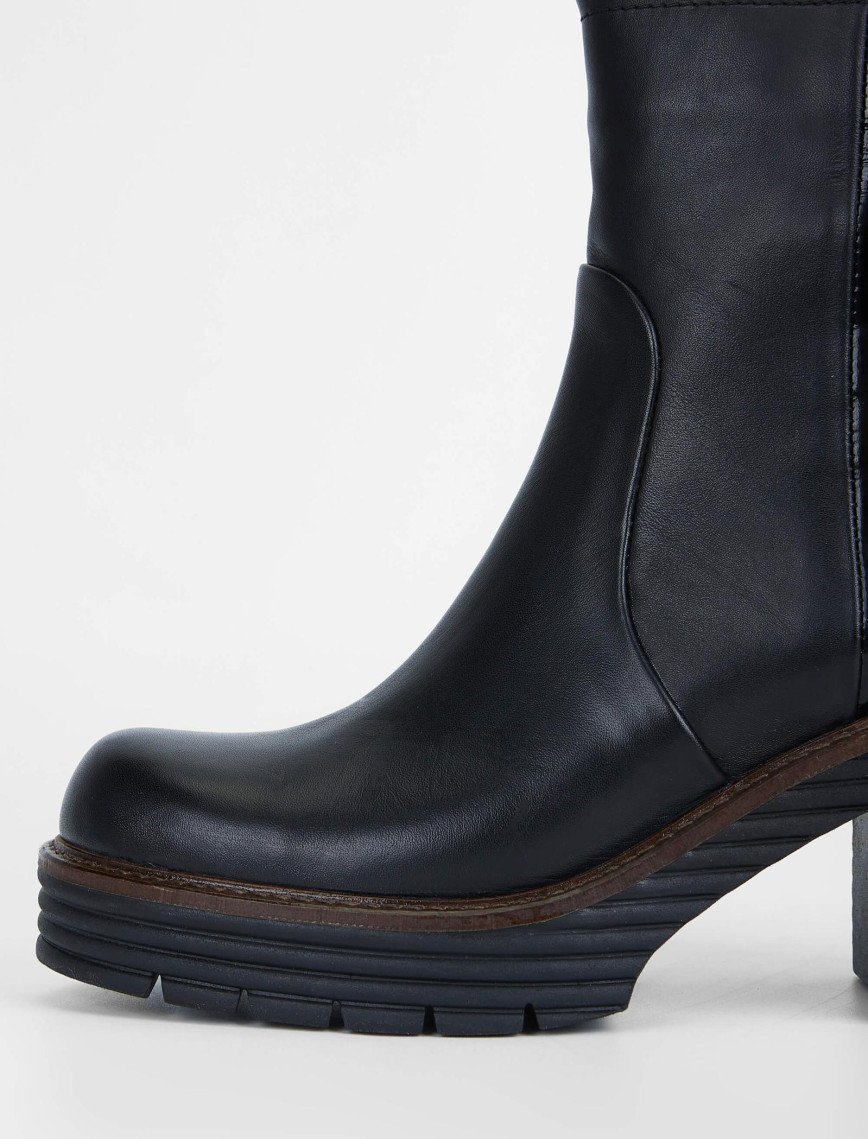 Tamer Tanca Kadın Hakiki Deri Siyah Analin Casual Bot Tamer Tanca Kadın Hakiki Deri Siyah Analin Casual Bot