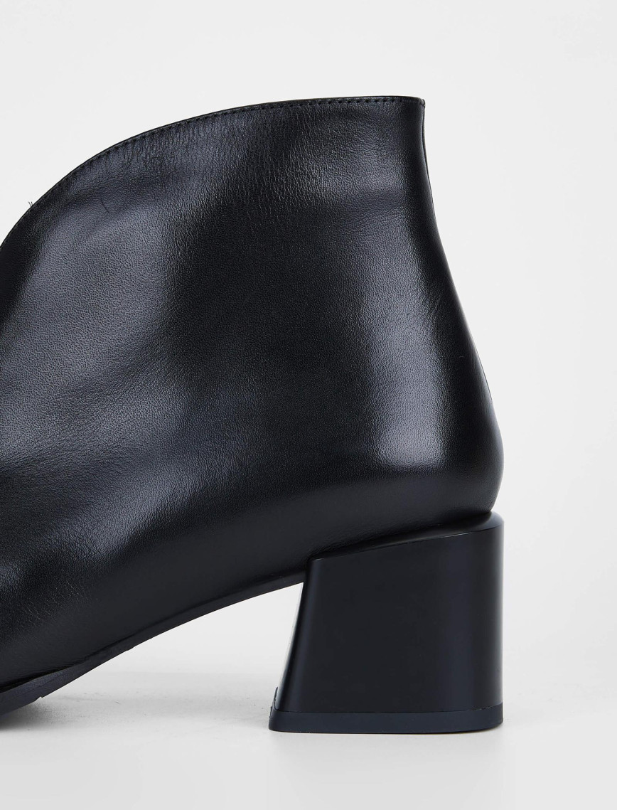 Tamer Tanca Kadın Hakiki Deri Siyah Deri Casual Bot Tamer Tanca Kadın Hakiki Deri Siyah Deri Casual Bot