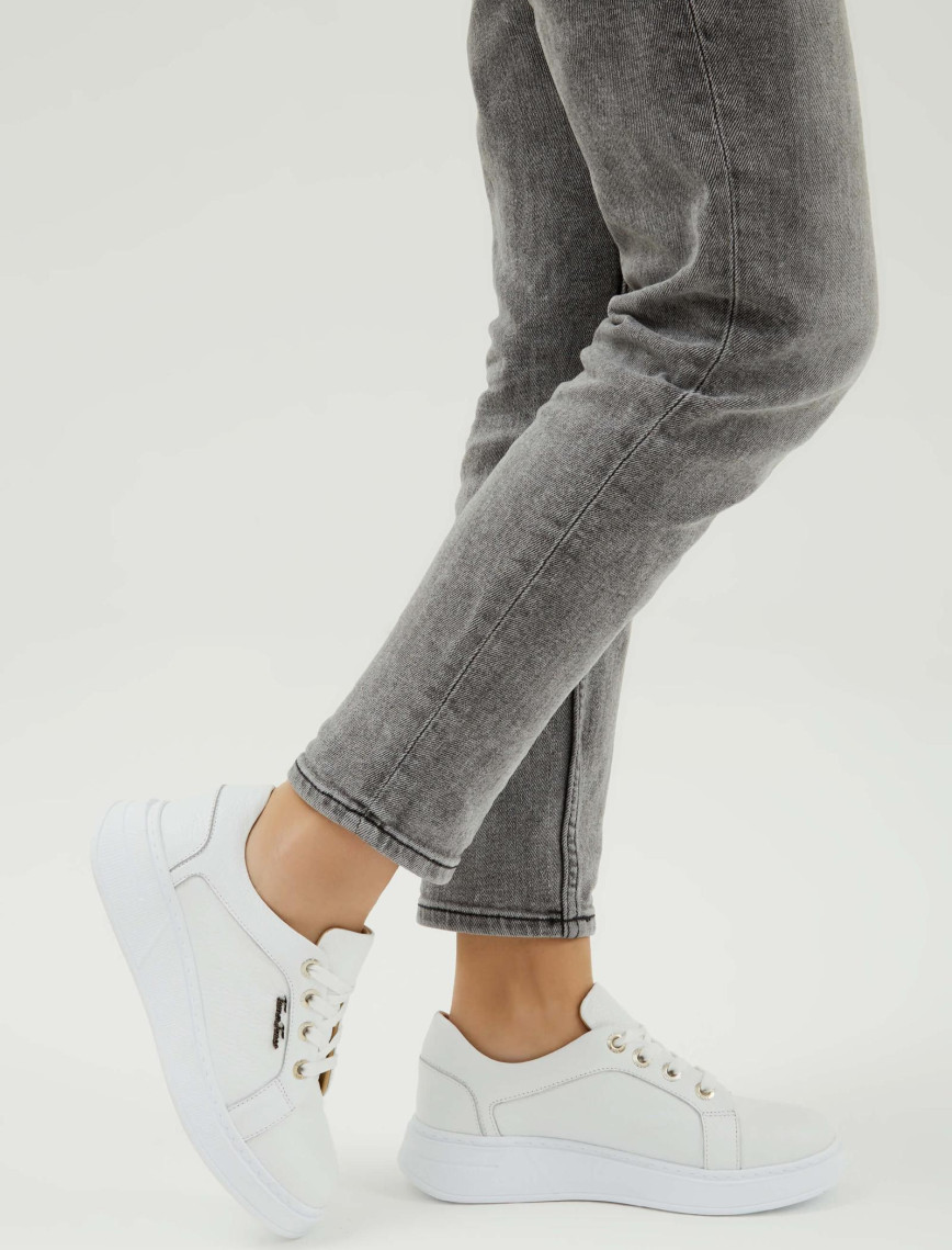 Tamer Tanca Kadın Hakiki Deri Beyaz Sneakers & Spor Ayakkabı Tamer Tanca Kadın Hakiki Deri Beyaz Sneakers & Spor Ayakkabı