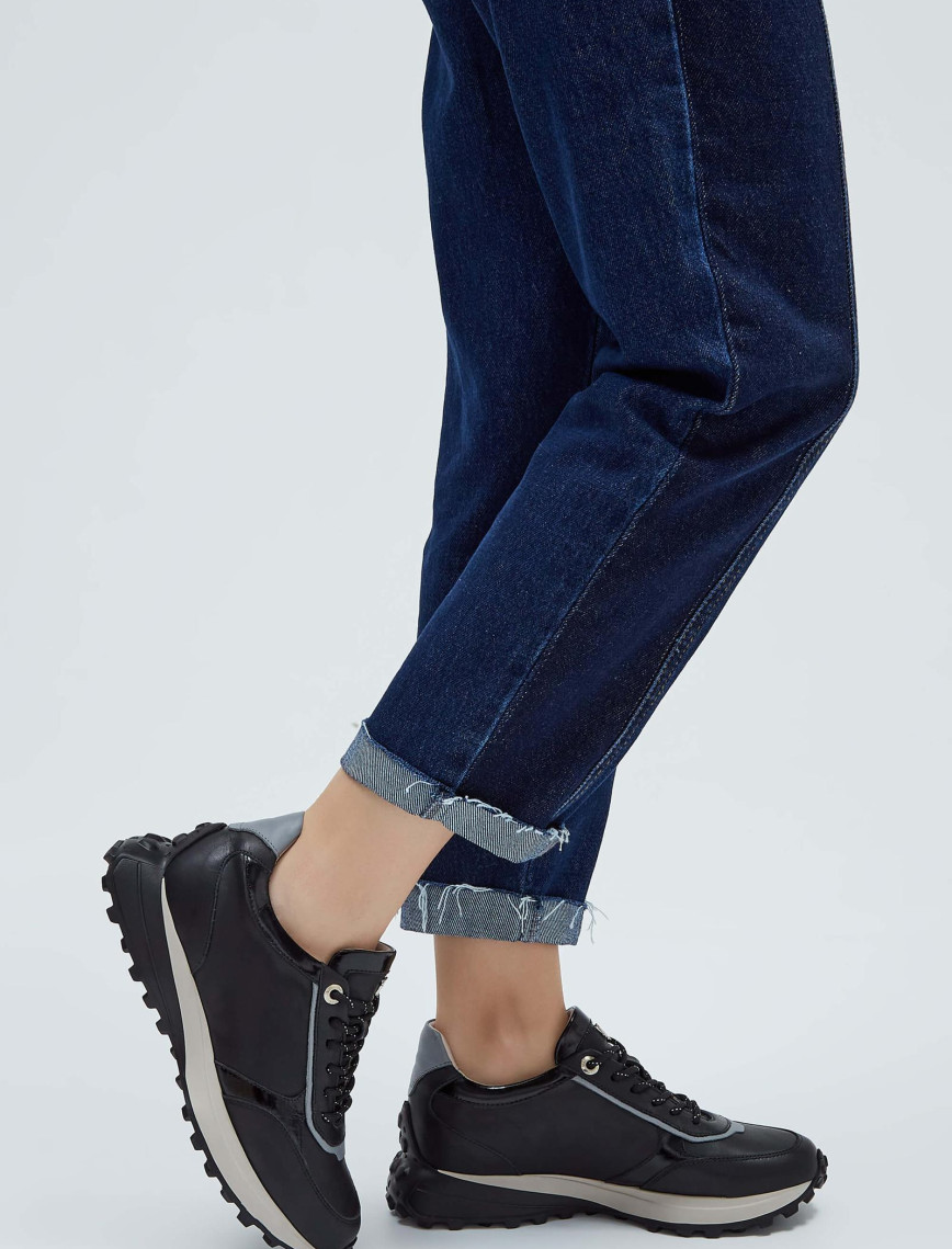 Tamer Tanca Kadın Hakiki Deri Siyah Deri Sneakers & Spor Ayakkabı Tamer Tanca Kadın Hakiki Deri Siyah Deri Sneakers & Spor Ayakkabı