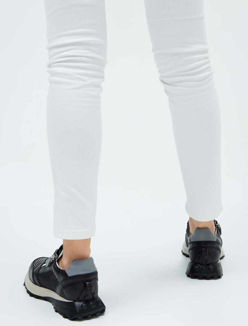 Tamer Tanca Kadın Hakiki Deri Siyah Deri Sneakers & Spor Ayakkabı Tamer Tanca Kadın Hakiki Deri Siyah Deri Sneakers & Spor Ayakkabı