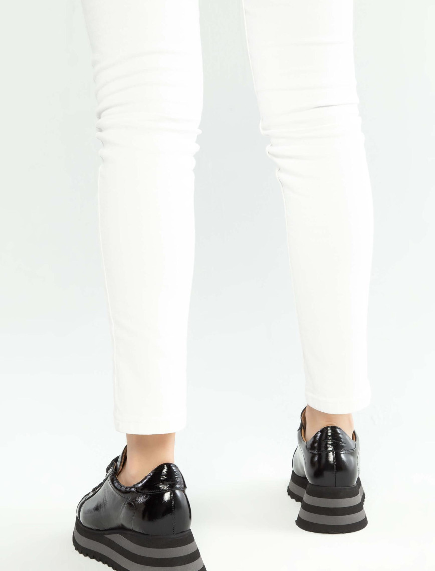 Tamer Tanca Kadın Hakiki Deri Siyah Rugan Sneakers & Spor Ayakkabı Tamer Tanca Kadın Hakiki Deri Siyah Rugan Sneakers & Spor Ayakkabı