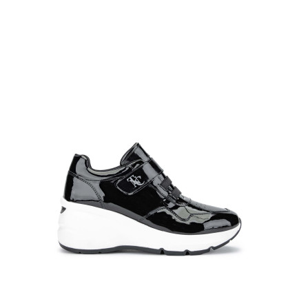 Tamer Tanca Kadın Hakiki Deri Siyah Rugan Sneakers & Spor Ayakkabı Tamer Tanca Kadın Hakiki Deri Siyah Rugan Sneakers & Spor Ayakkabı