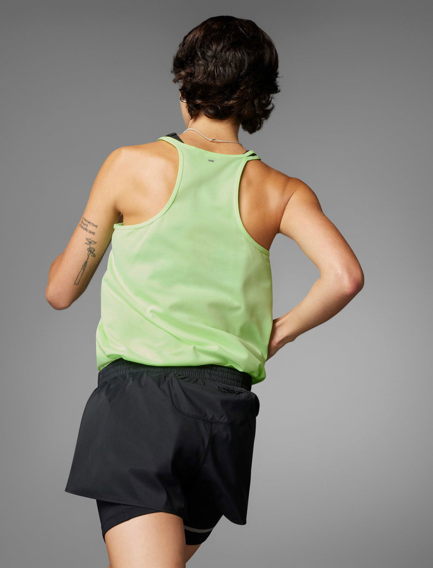 adidas Ultimate Two-in-One Kadın Siyah Şort adidas Ultimate Two-in-One Kadın Siyah Şort